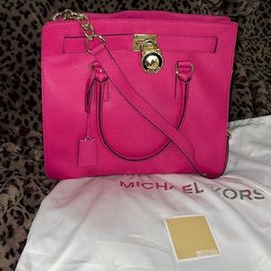 Hot pink!!! Beautiful bag!!